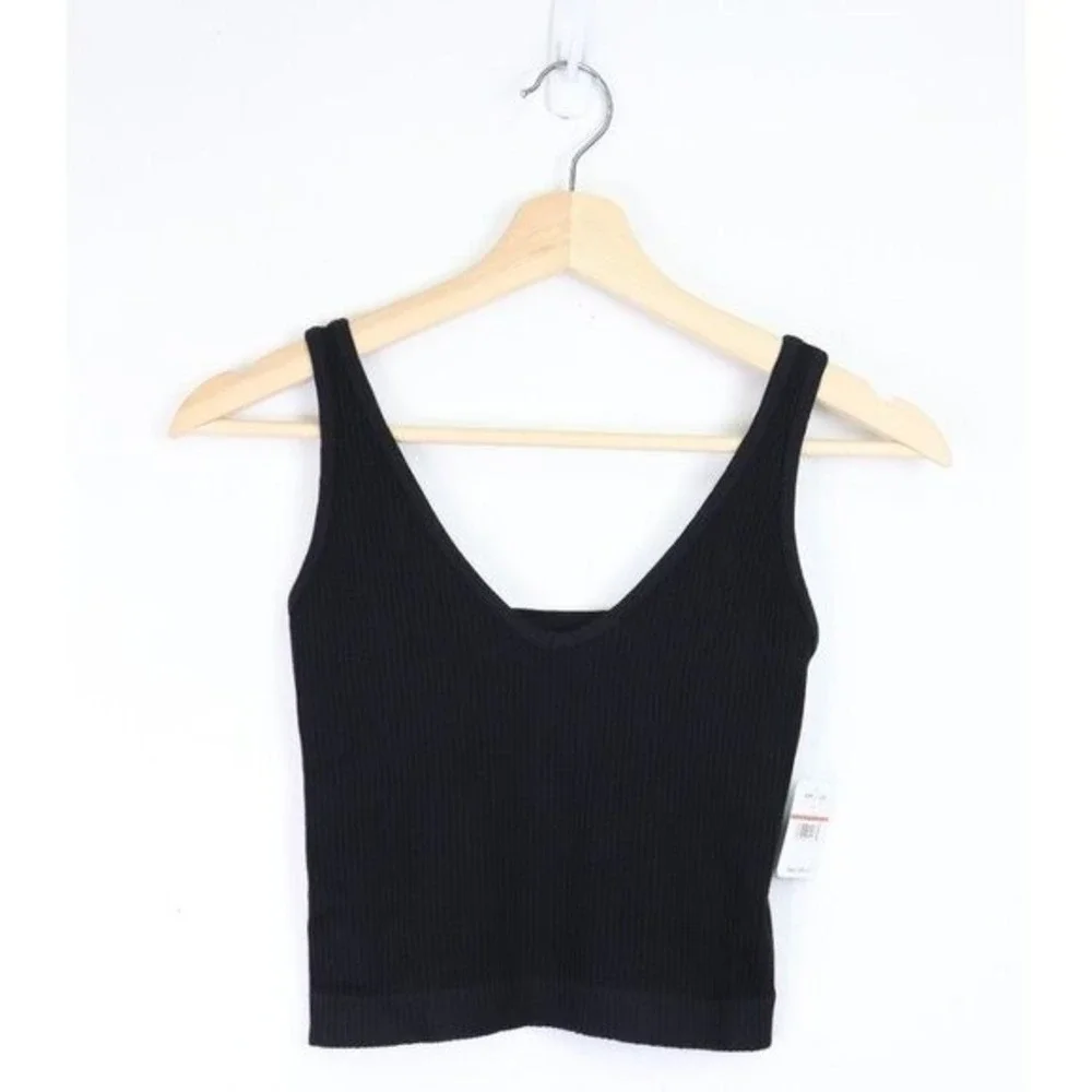 NWT Free People Solid Rib Brami Crop Cami V-Neck Tank Top Black Ribbed XS/S - Picture 4 of 9